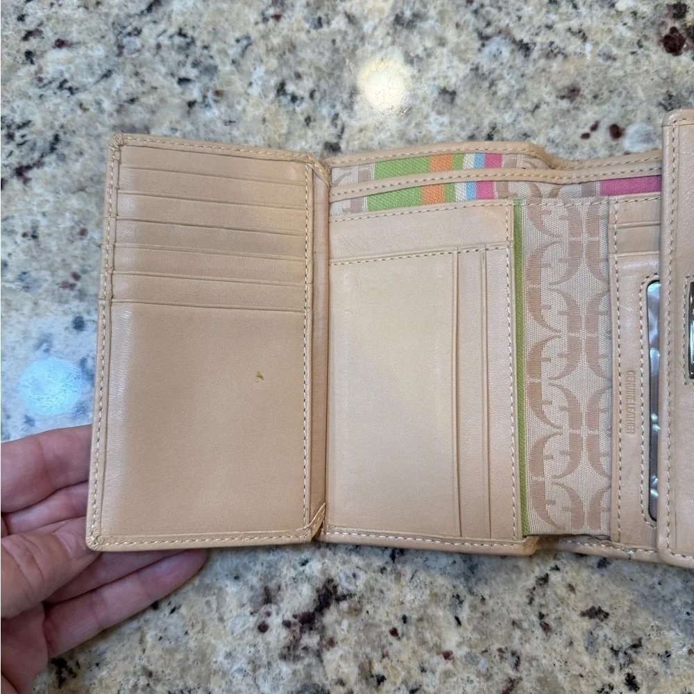 Fossil Leather Canvas Multicolor Folding Wallet - Picture 7 of 9